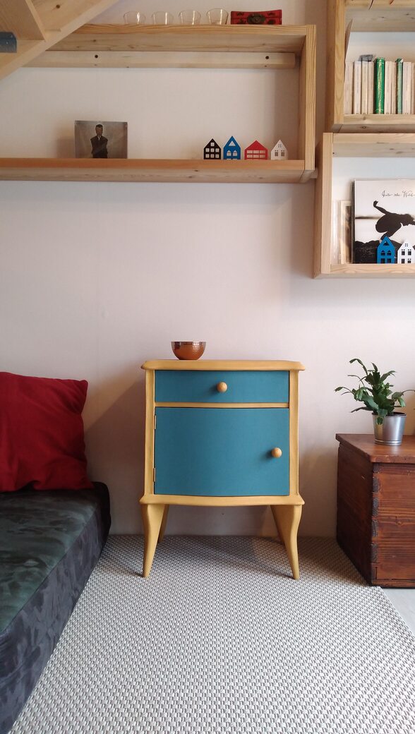03 Mobile scultura vintage oro e blu