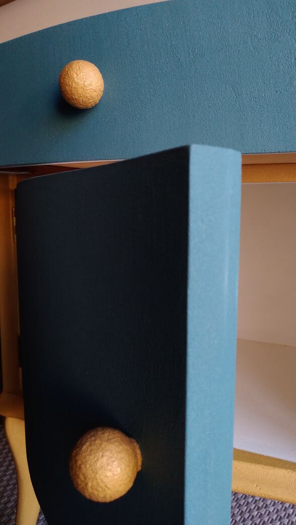 03 Mobile scultura vintage oro e blu