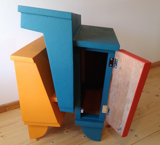 09 Mobile scultura arancio blu e rosso