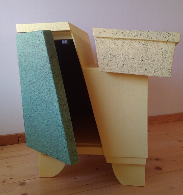 10 Mobile scultura giallo e verde